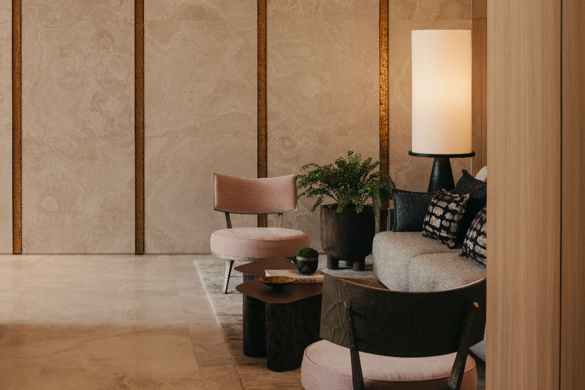 The lobby lounge at SRWW